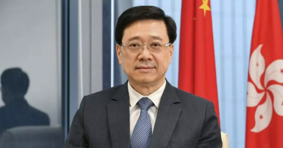 李家超：毋須作猜測或不必要動作 政府有決定即公布全民檢測方案