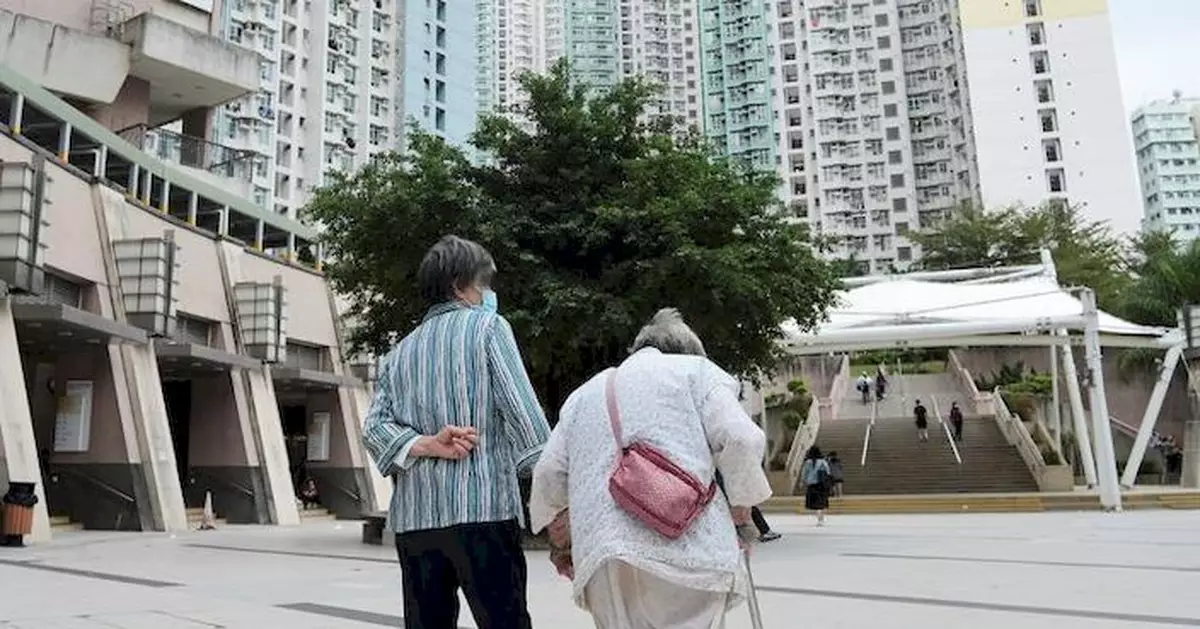 調查：逾8成護老者疫下現抑鬱 1成人曾想自殘或尋死