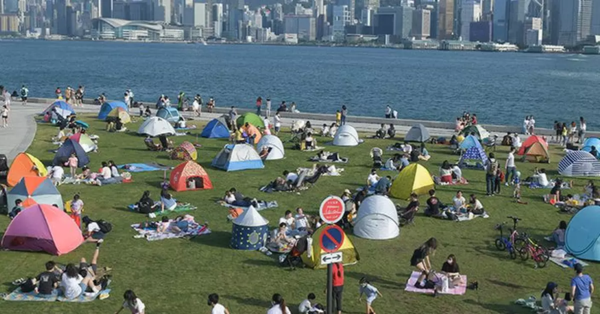 調查：疫下家庭及個人開心指數下跌 每4個港人有1人不開心