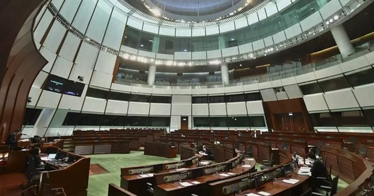 立會三讀通過取消強積金對沖