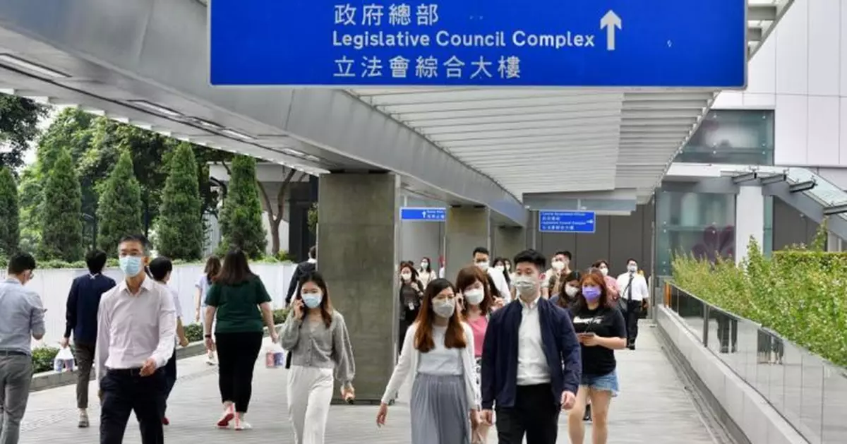 公務員薪酬調整交下屆政府處理 李方沖理解將換屆 冀勿拖延太久