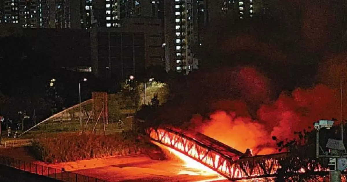 輸電管道大火 兩萬戶須捱兩天 元朗天水圍大停電 居民經歷最暗一夜
