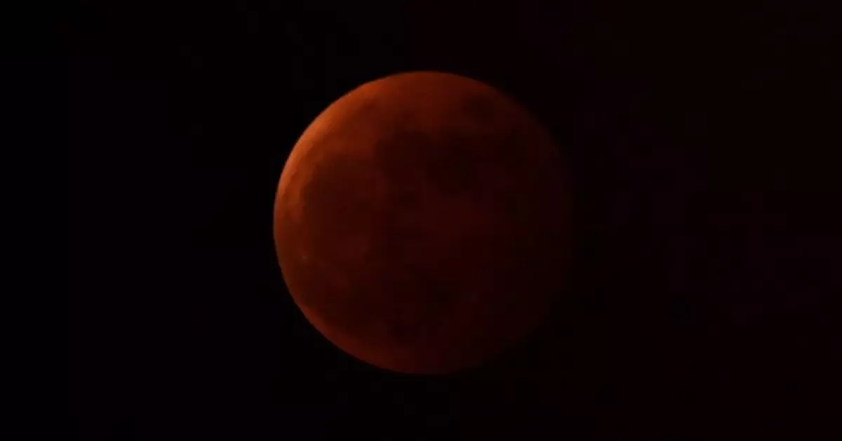 血月月全食暨月掩天王星11月8日同時發生 全港多區均可觀賞
