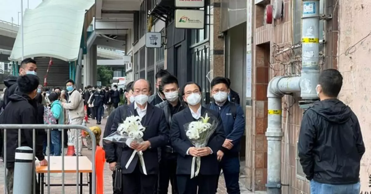 民協區議員赴中聯辦悼念江澤民 主席廖成利：大家自發來致意 