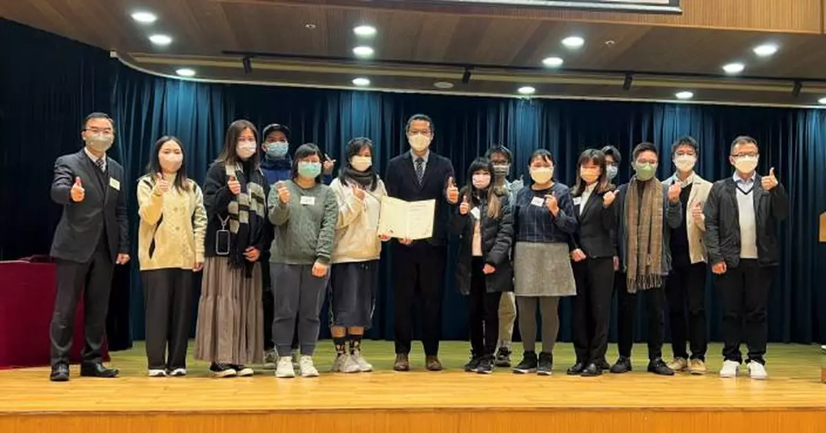 16 港專生獲頒柏立基基金獎學金 全港毅進畢業生獲獎人數最多