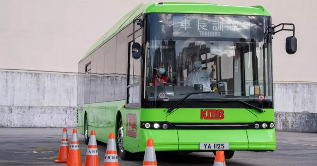 九巴首聘5日制全職車長  每日返工8小時含一小時用膳