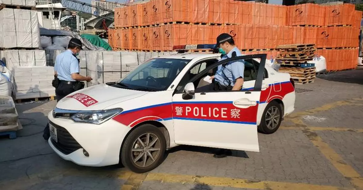 葵涌唐狗女意外遭主人撞斃  警到場交司機自行善後