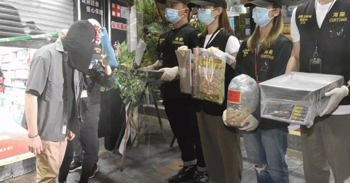 賣花旗參 「斤變両」貴足16倍劏內地客 海關拘28歲佐敦藥店男職員