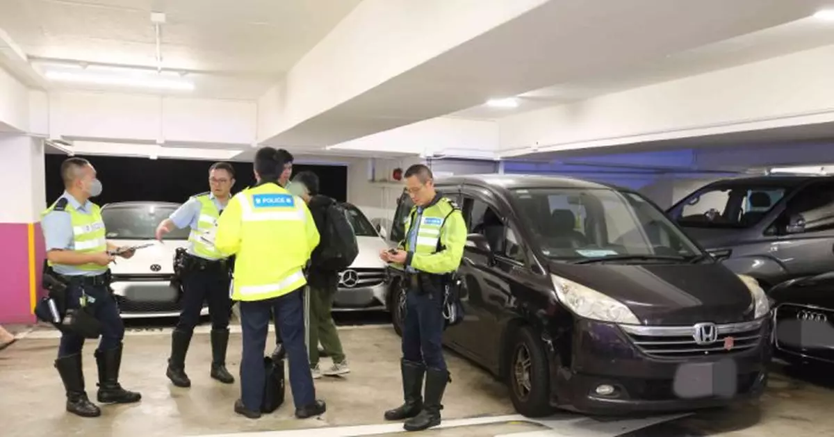觀塘本田七人車倒車撞平治 男司機涉「酒駕」被捕