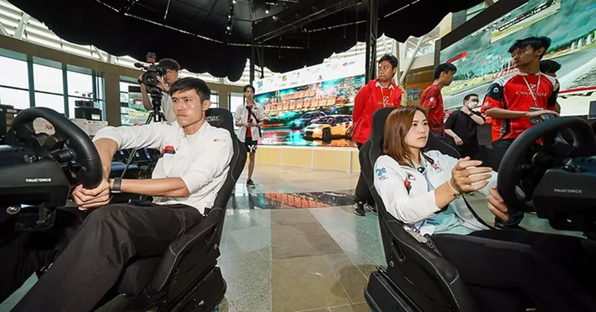香港賽車運動節開幕 一連兩天數碼港舉行