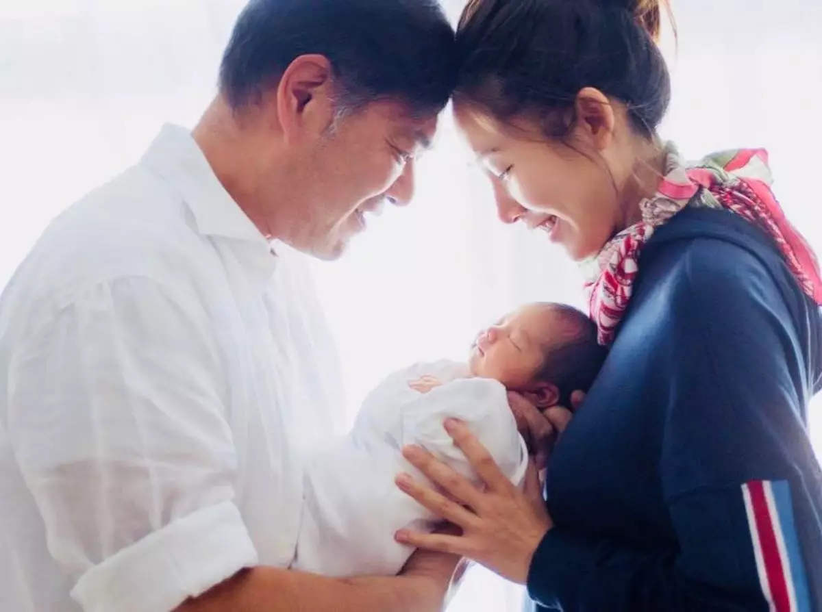 李美慧與老公2018年結婚，同年已為對方誕下一女。