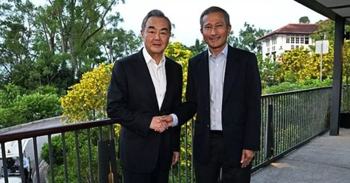 王毅到訪新加坡與維文會面 雙方將加強協調共同維護地區和平