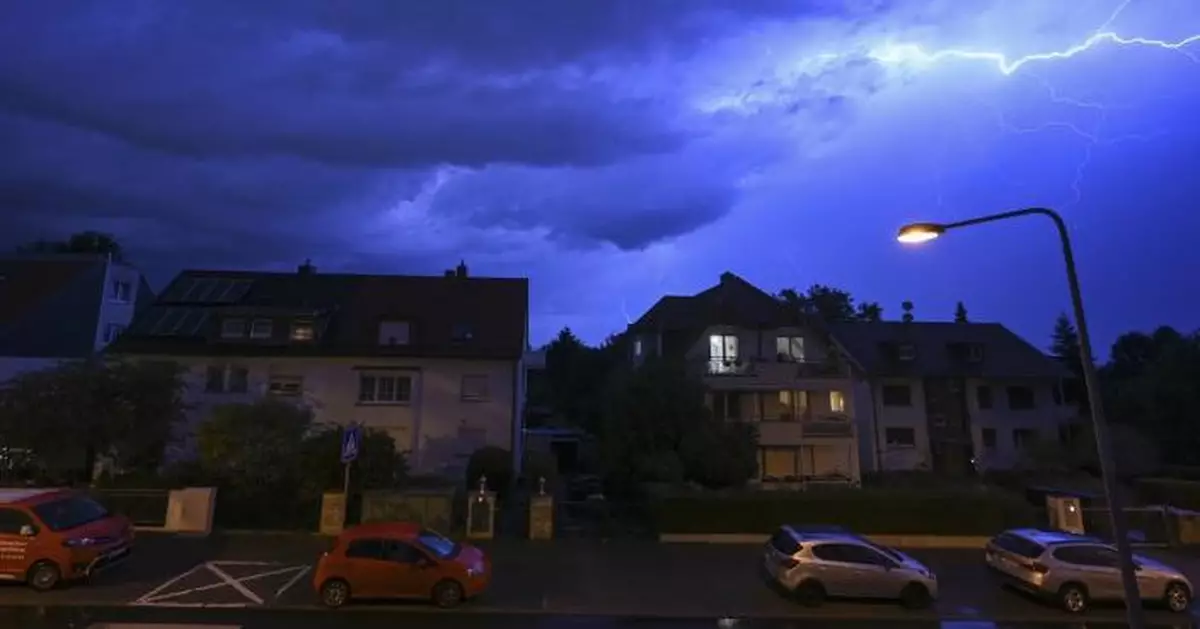 德國暴雨連場1小時2.5萬道閃電 當局發龍捲風警報