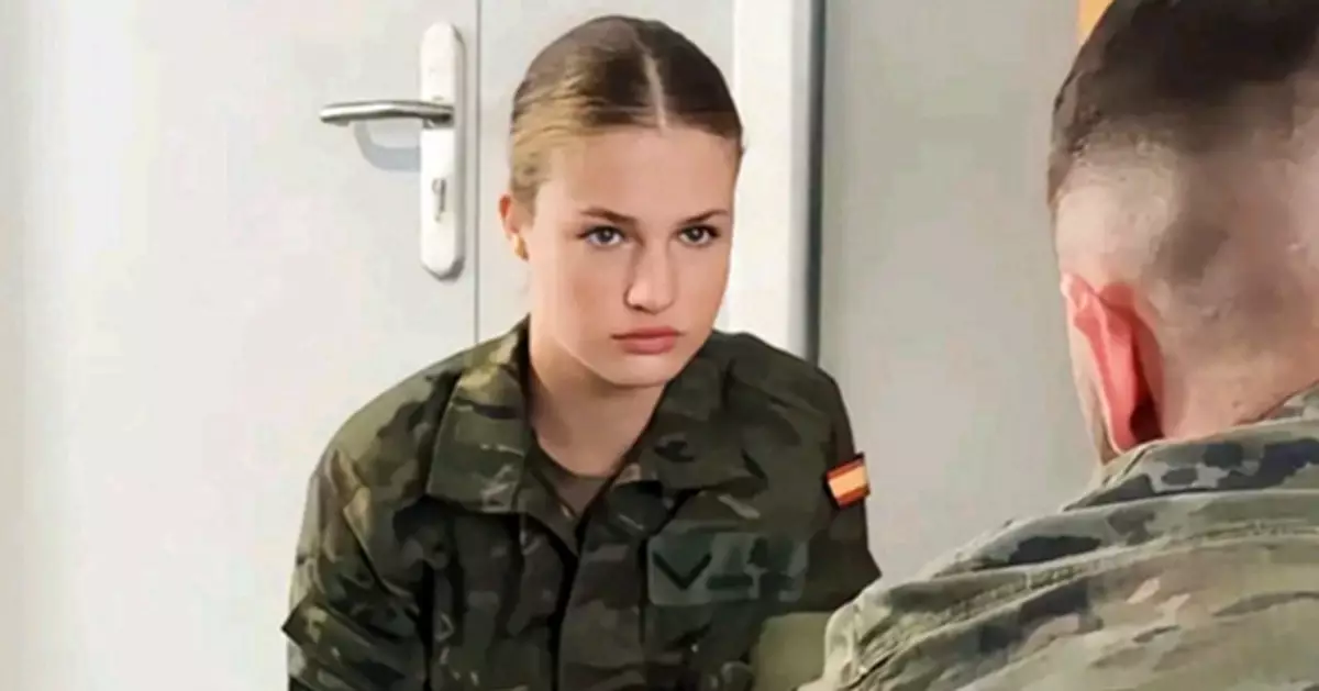 17歲西班牙公主為接班做準備 軍訓首日英姿曝光