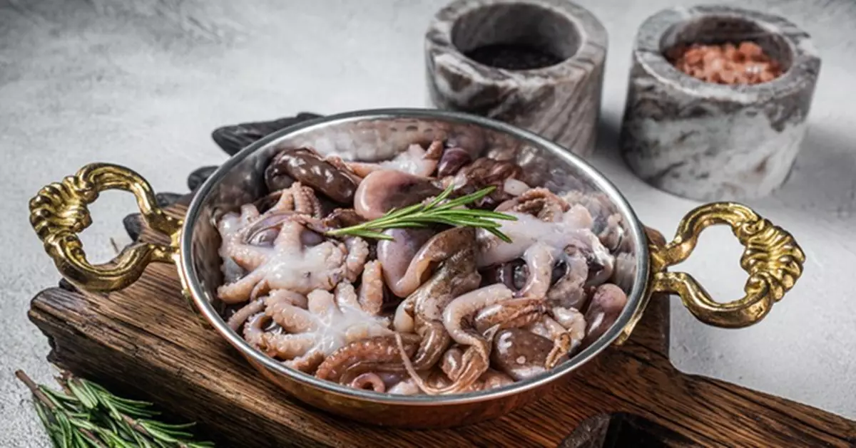南韓82歲翁食「活章魚」 遭觸手吸附鯁喉引心臟病亡