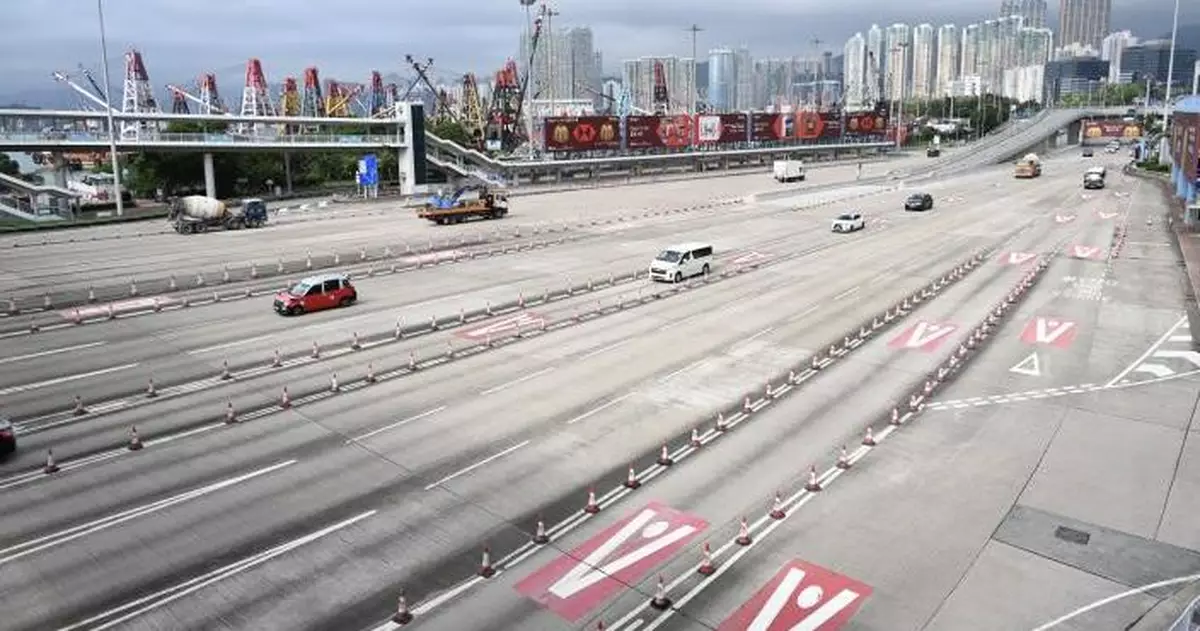 三條分時段收費有私家車司機指顯示屏不夠清晰　冀香港仔隧道出口增收費牌
