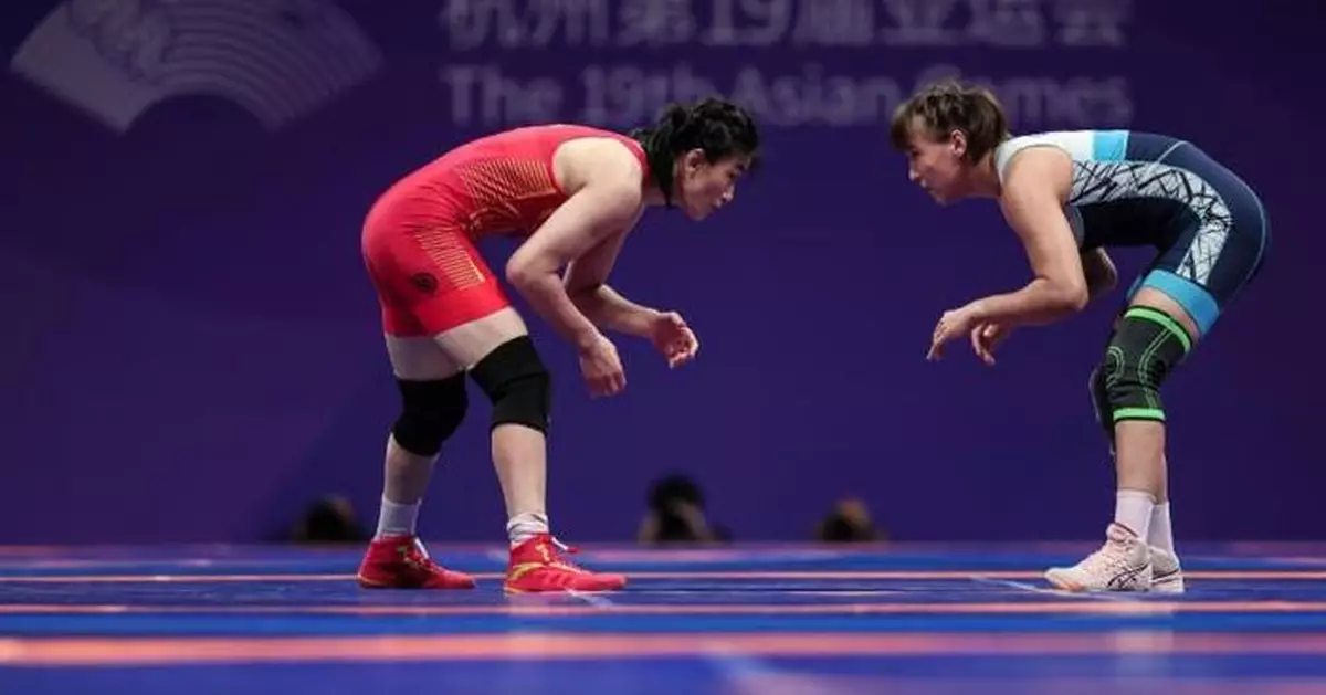 亞運會 | 摔跤女子自由式68公斤級決賽 國家隊周鳳奪金牌