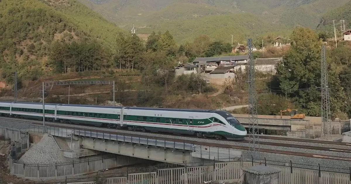 麗江至香格里拉鐵路開通運營 兩地間最快1小時18分可達