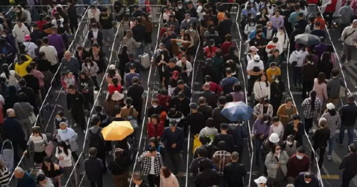 深圳Costco開市客開張通宵排隊 數千人等入場有人笑稱似春運