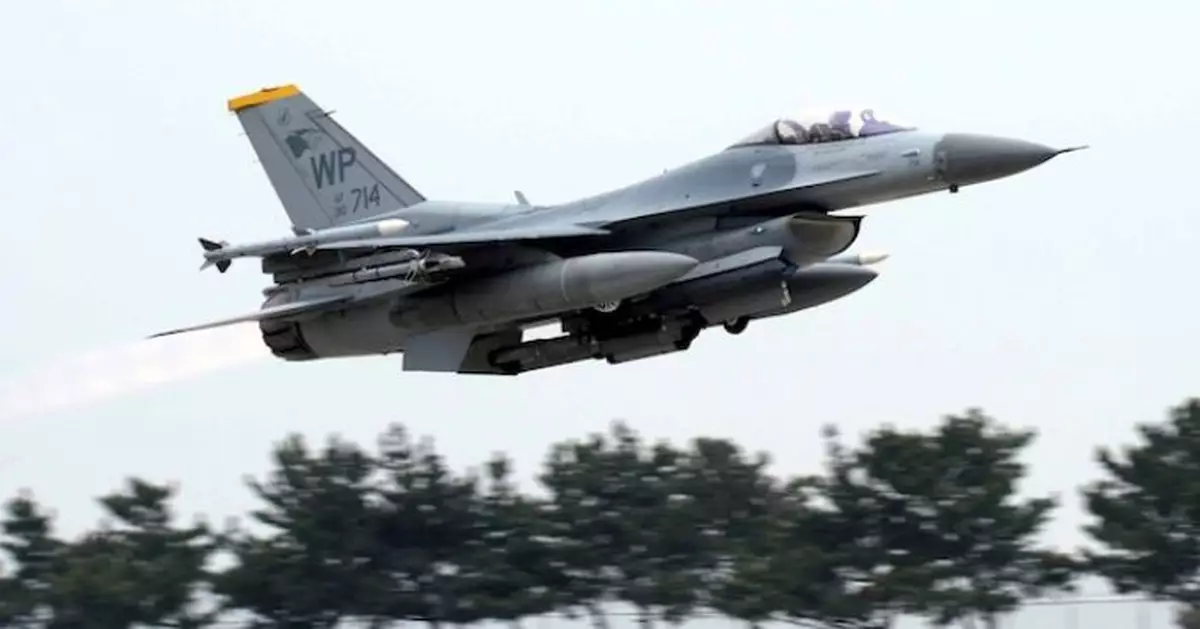 韓媒指駐韓美軍F16戰機墜毀 機師獲救