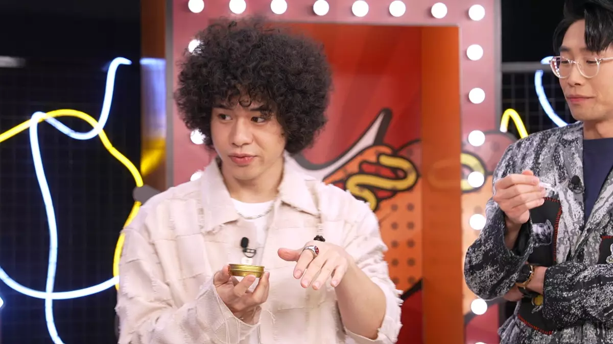 曾比特中三與初戀在班主任房嘗初吻？告解入行前「偷食」行為