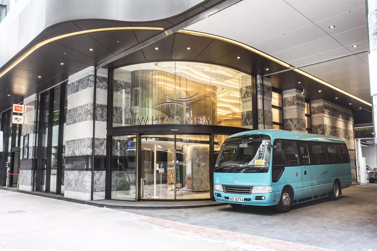 酒店提供來往會展中心與酒店的免費穿梭巴士