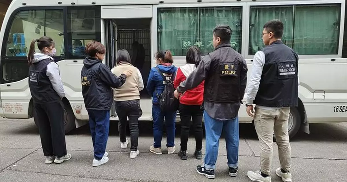 警方聯同入境處深水埗掃黃 拘11名內地女子涉違反逗留條件