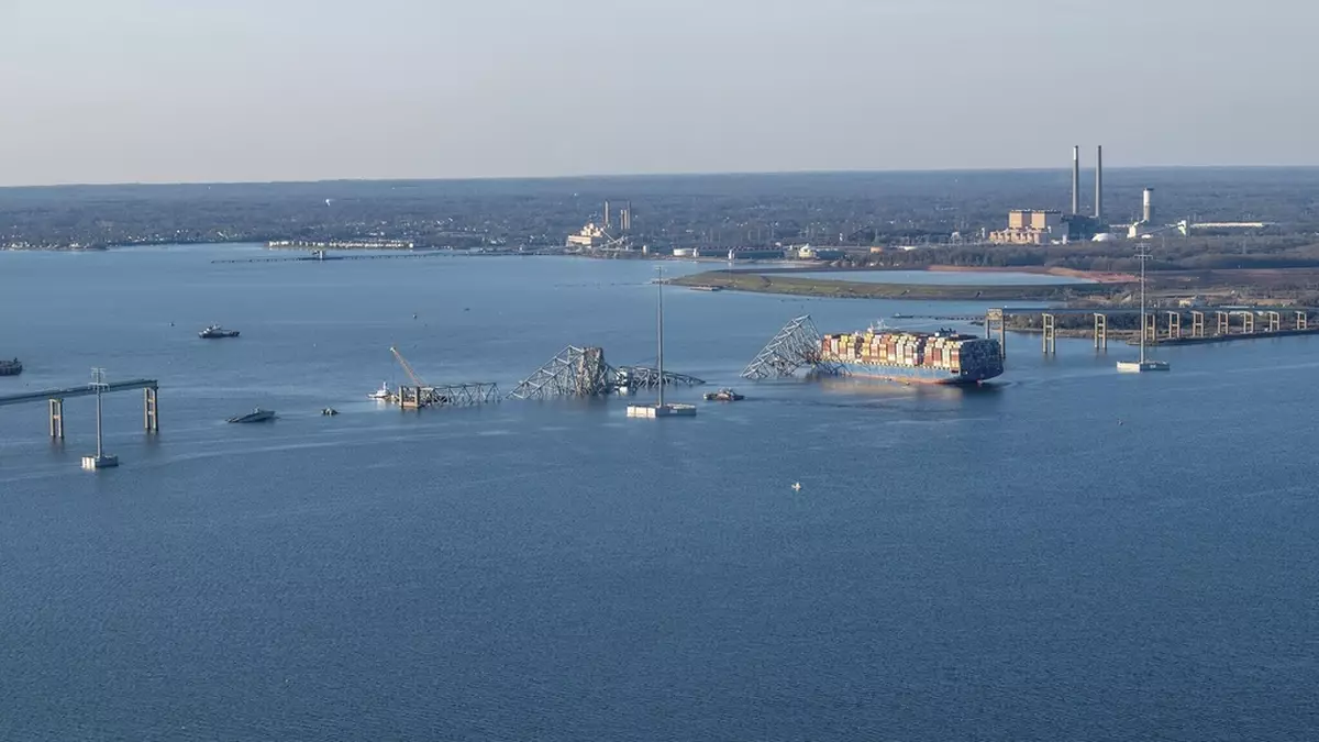 美國馬里蘭州長﹕將移走大橋殘骸開通臨時航道 盡快重開巴爾的摩港