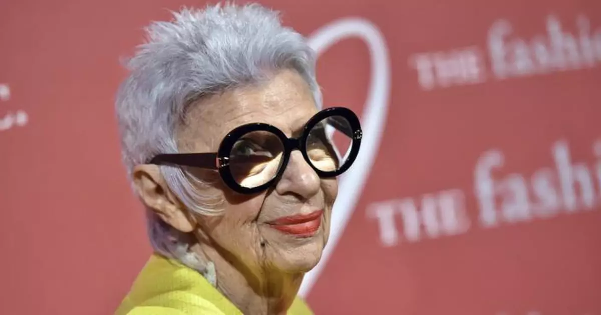 曾以97歲高齡踏入模特圈 美國「時尚偶像」阿普菲爾逝世享年102歲