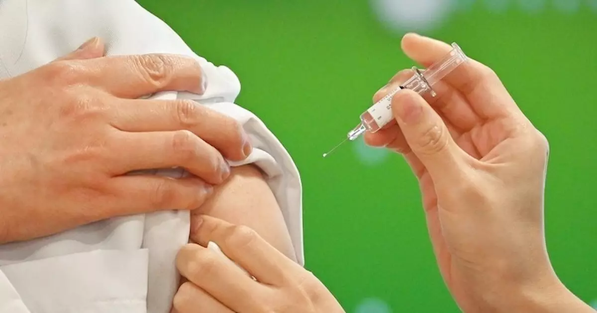 許樹昌：冬季流感至今未停 不排除學習新加坡同時引入南北半球疫苗