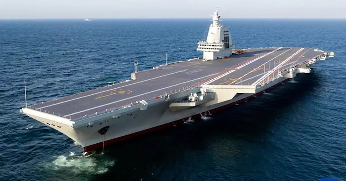 福建艦三款艦載機首次完成彈射升降