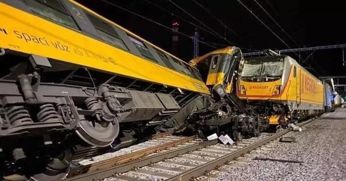捷克東北部客運與貨運列車相撞 釀4死26傷