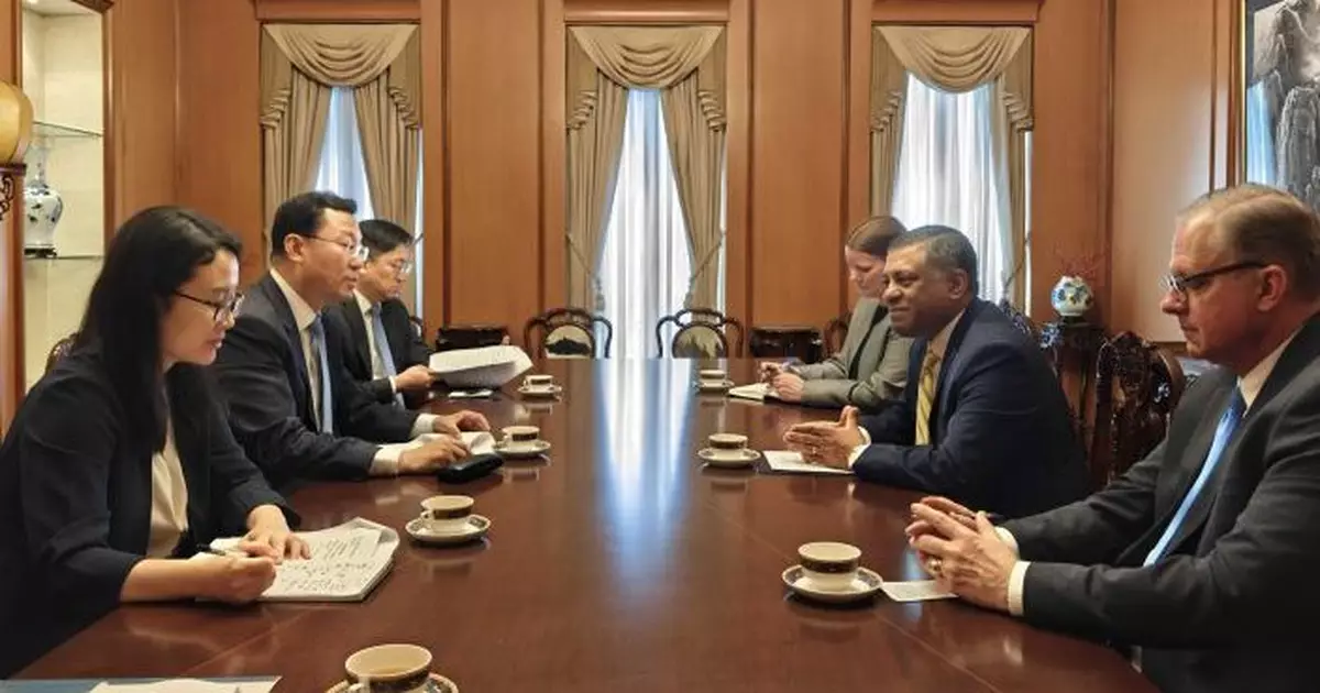 謝鋒與美國白宮禁毒官員會晤 強調芬太尼非中國製造的問題
