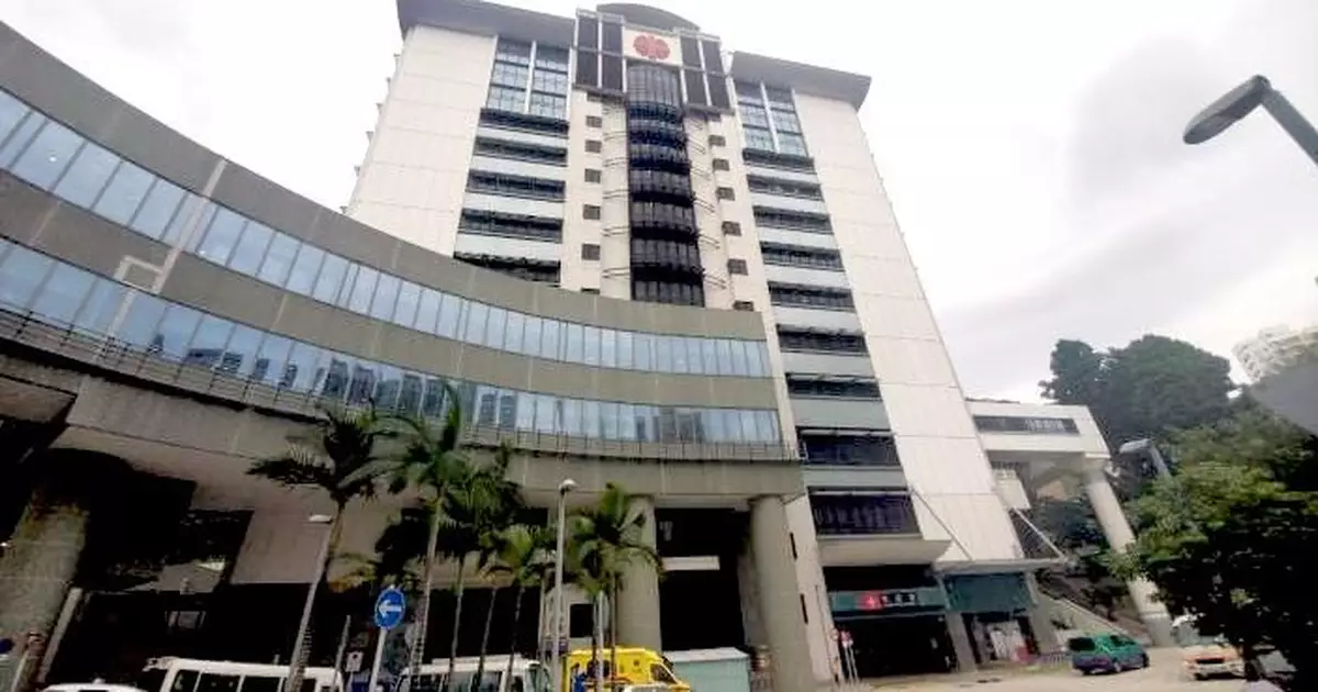 深水埗唐樓凌晨疑因燒衣紙起火 2人不適送院