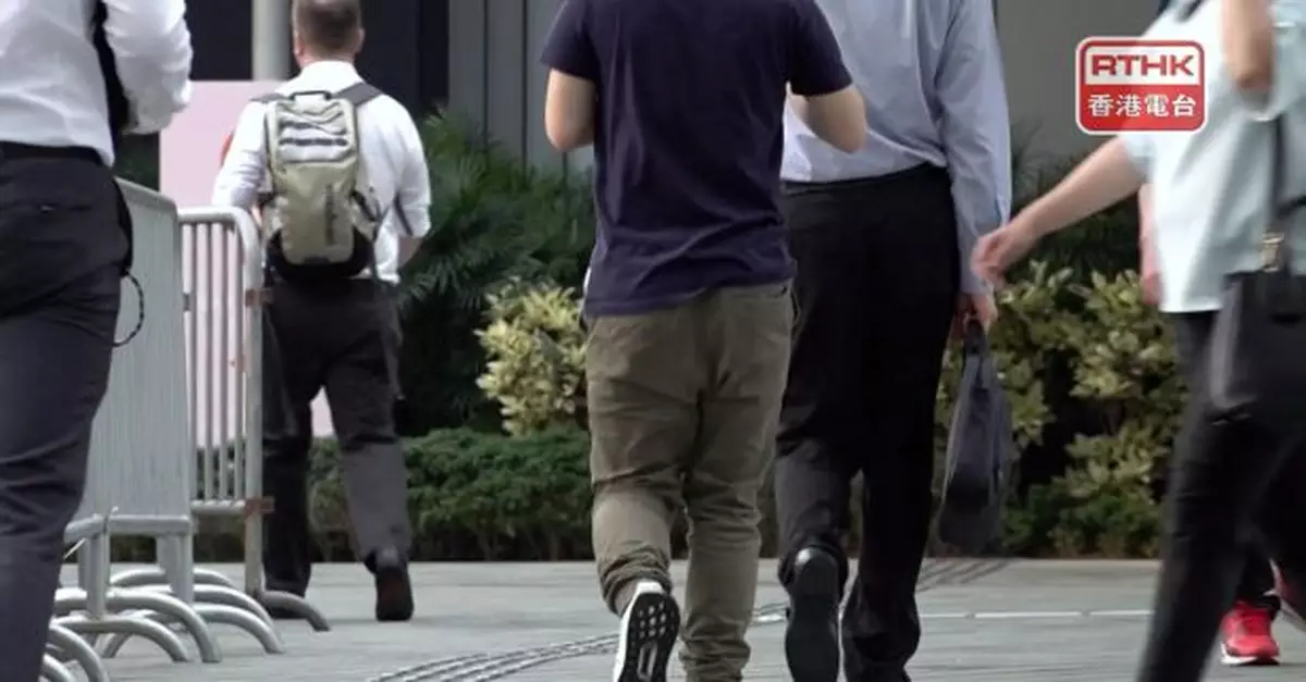 消息：高中低層公務員劃一加薪3%　低於薪酬趨勢淨指標