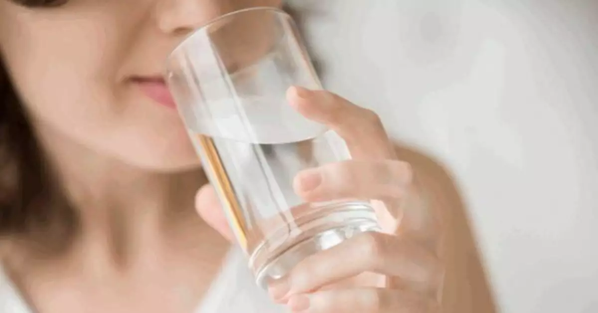 水分攝取不足致1激素上升 研究揭：或致肥胖壓力大增患病風險！