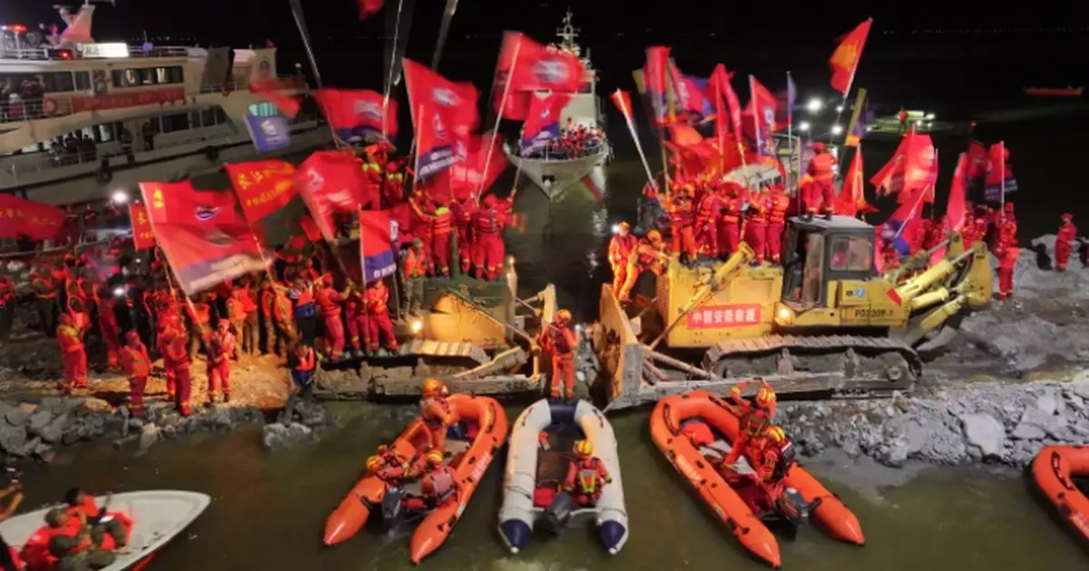 洞庭湖一線堤防決堤226米決口完成封堵