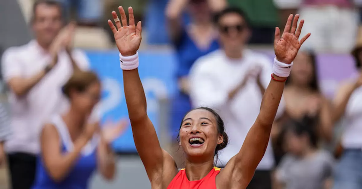 巴黎奧運｜網球女單鄭欽文擊敗「一姐」施維雅迪 成首晉單打決賽中國球手