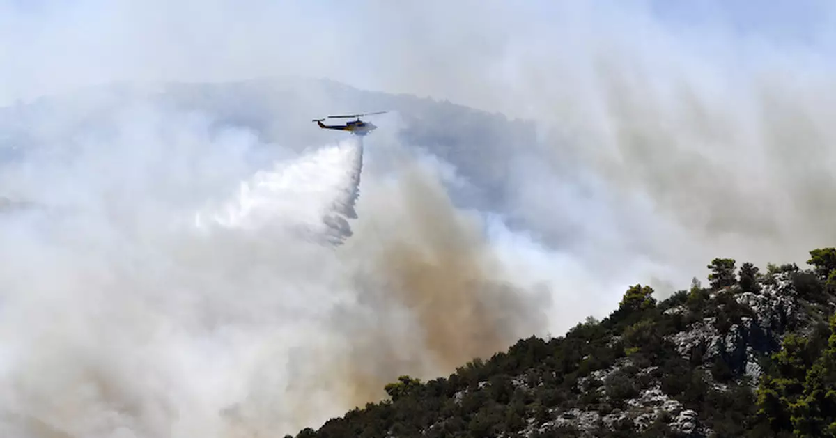 希臘雅典市郊山火 歐盟四國將派消防員協助撲救