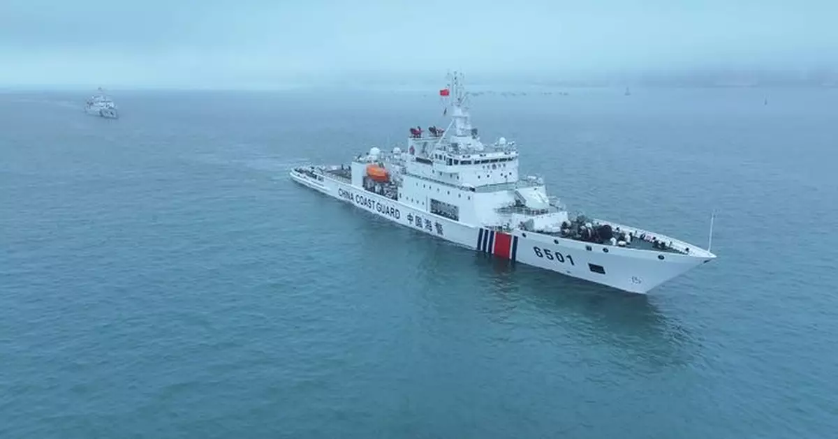 中國海警局：菲方海警船故意衝撞中方船艦導致擦碰