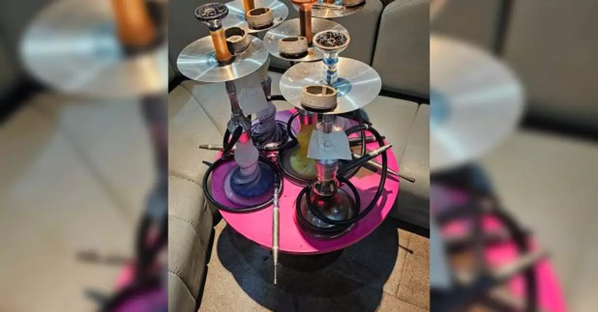 控煙酒辦於尖沙咀一間酒吧向非法吸食水煙人士發出11張罰款通知