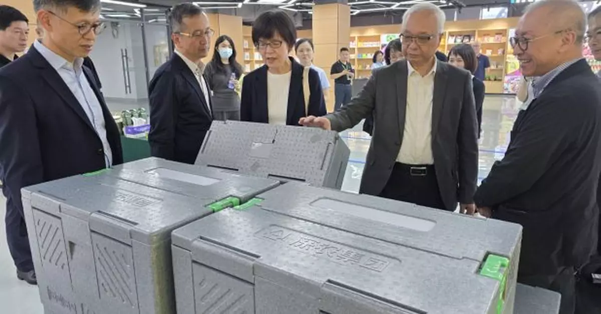 謝展寰到深圳考察農産品物流園