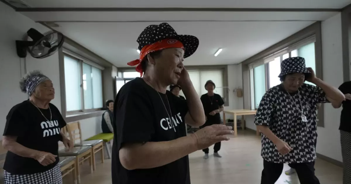 南韓8名逾80歲婆婆組銀髮Rapper團 貼地說唱講述鄉村故事