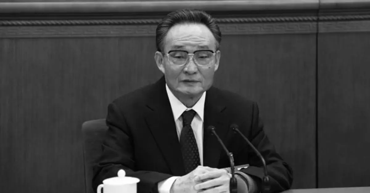 吳邦國曾訪港並探訪蘇屋邨　稱整個社會充滿活力留下深刻印象