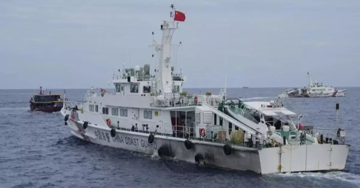 中國海警局：允許菲民船對非法坐灘軍艦運送生活物資