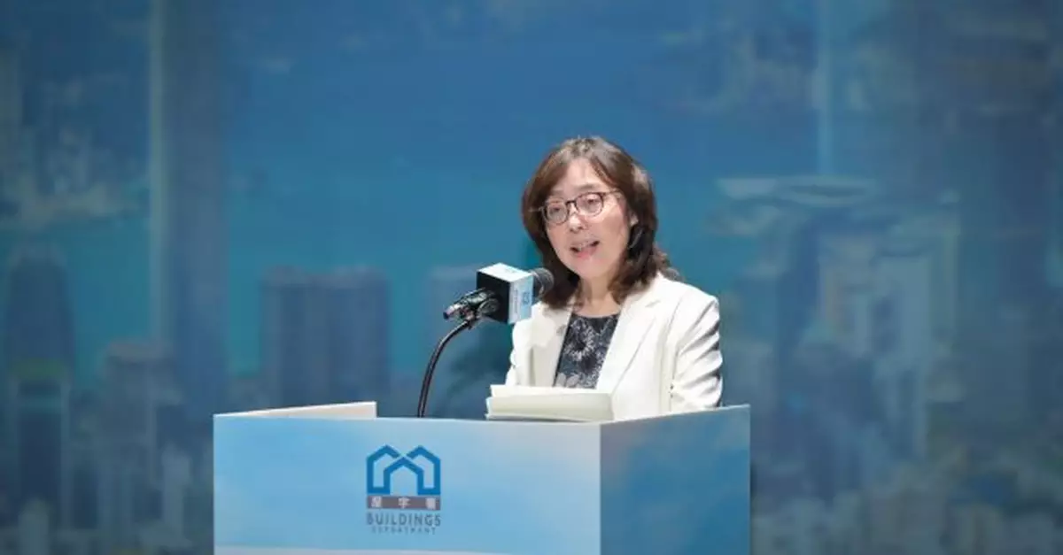 甯漢豪稱推動業主加快樓宇維修及理順僭建物執管政策等工作