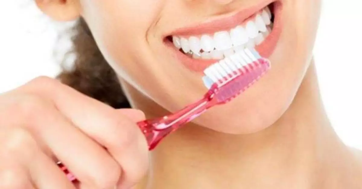 臨睡前刷牙或致失眠？ 專家籲晚餐後30到60分鐘內刷牙助放鬆