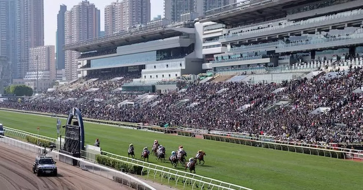 逾6500內地旅客入馬場 見證中國香港隊奪浪琴香港國際賽事三項一級賽冠軍