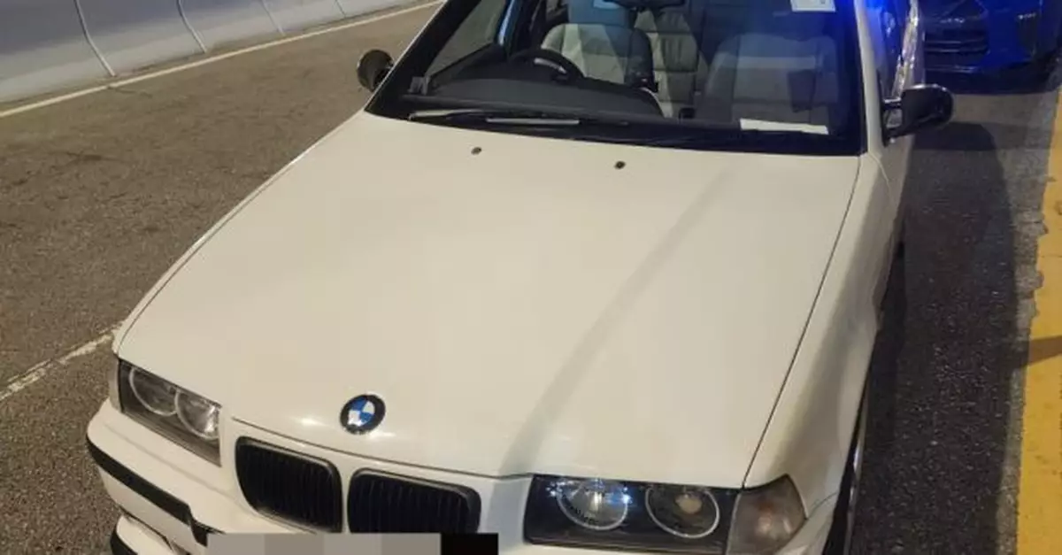 警方機場一帶打擊非法賽車及改裝車輛 扣留8輛車