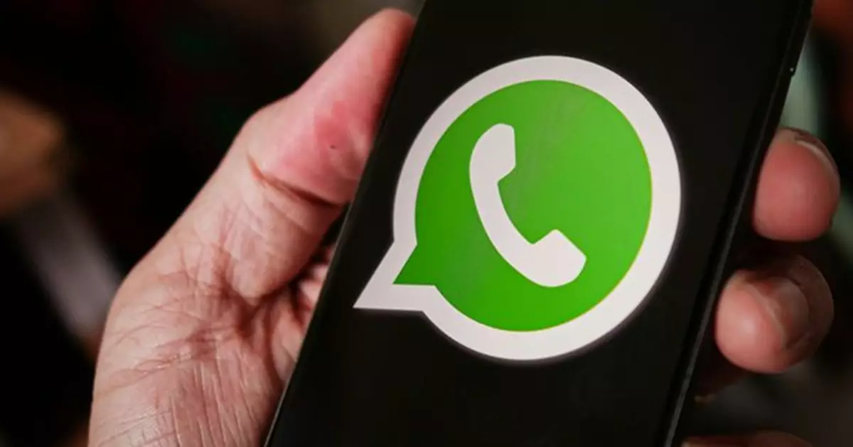 WhatsApp再推新功能！連結帳戶中心統一管理  無縫分享FB及IG狀態